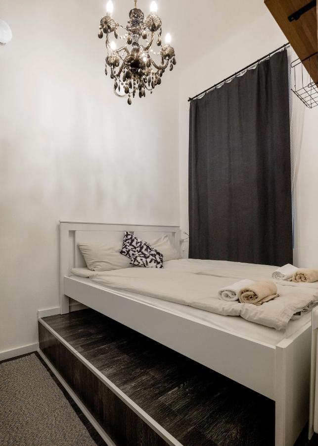 Spacious Apartment Almassy Budapest Eksteriør bilde